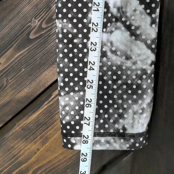 Lululemon🍋 wonder under crop patterned leggings - Picture 13 of 14